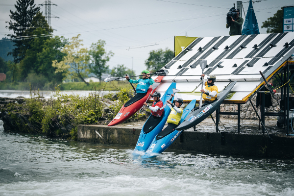 salida de la prueba de kayak cross