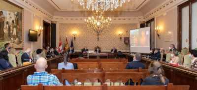 Alberto Romero, acudió el pasado viernes al acto de apertura del curso de la Real Academia Burgense de Historia y Bellas Artes que se celebró en la Diputación Provincial de Burgos.