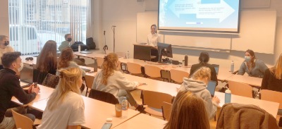 Ana María Fuentes en la Universidad de Lieben