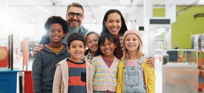 Familia multirracial, versión pequeña