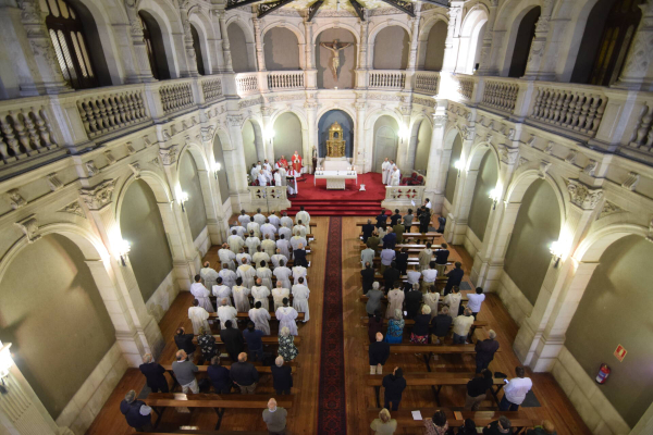 misa en la capilla