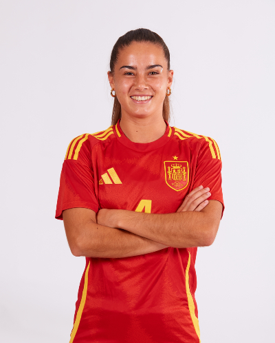 Nahia Aparicio con la camiseta de la selección española