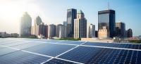 Los paneles solares permiten convertir las ciudades en sostenibles.
